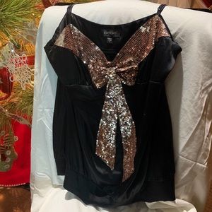 BeBe Silk Sequin Christmas Bow Cami Top L